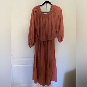 La Maregold flowy dress. Size XS/S